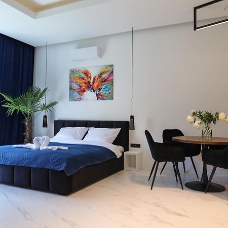 Apartament Ksiezycowy Z Jacuzzi Nowy Sącz Exteriör bild