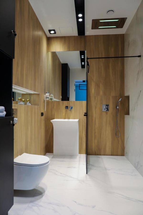 Apartament Ksiezycowy Z Jacuzzi Nowy Sącz Exteriör bild